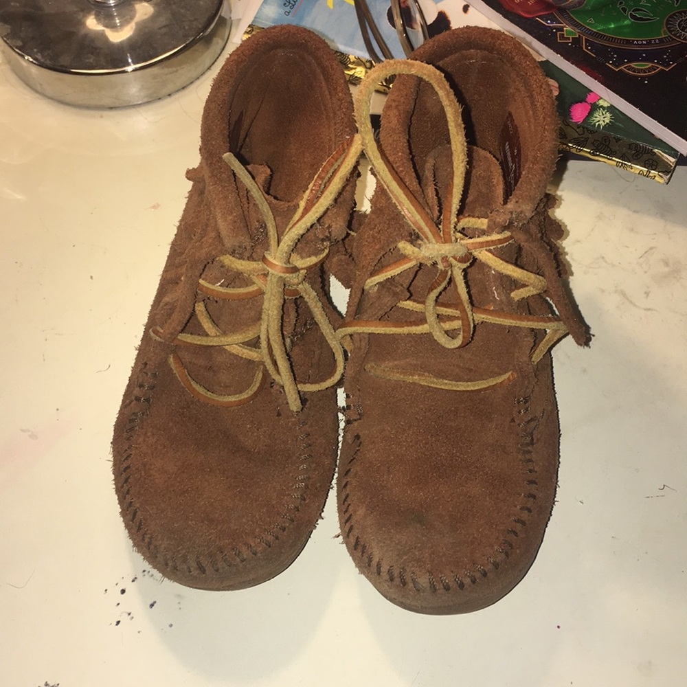 Minnetonka toddler boots
